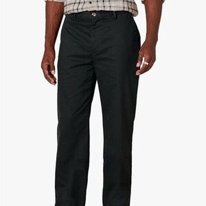 Amazon Essentials Classic Fit Chino Pants - Black